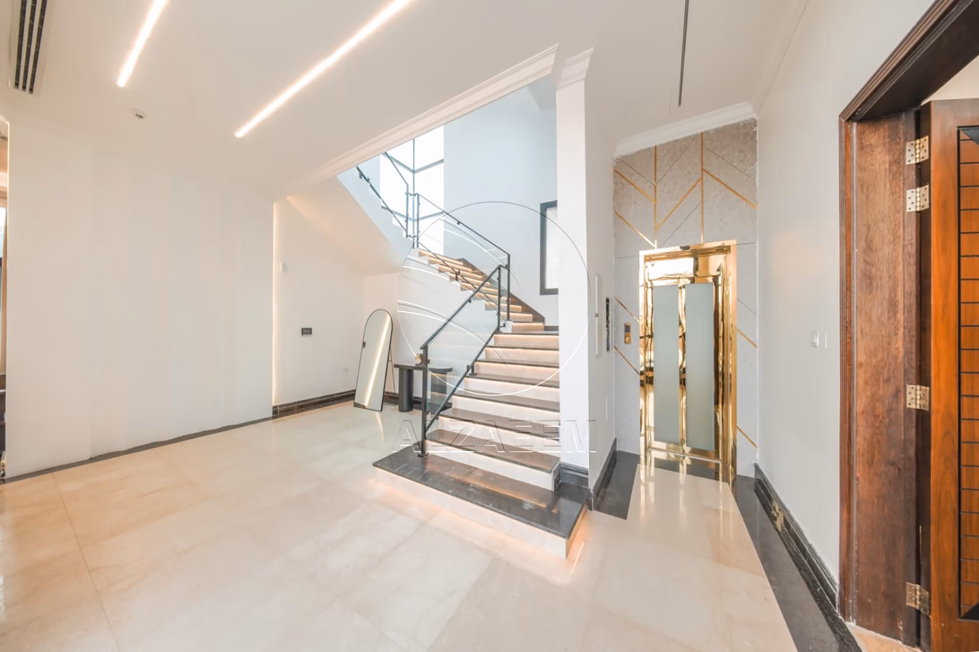 √Luxuriously Furnished |Private Pool and 2 Majlis√