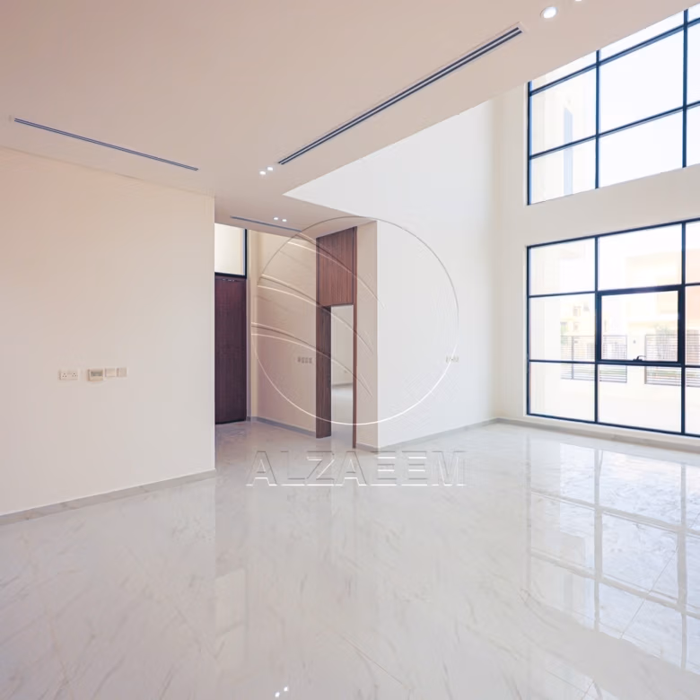 Corner | High Quality Finishing| High Ceiling