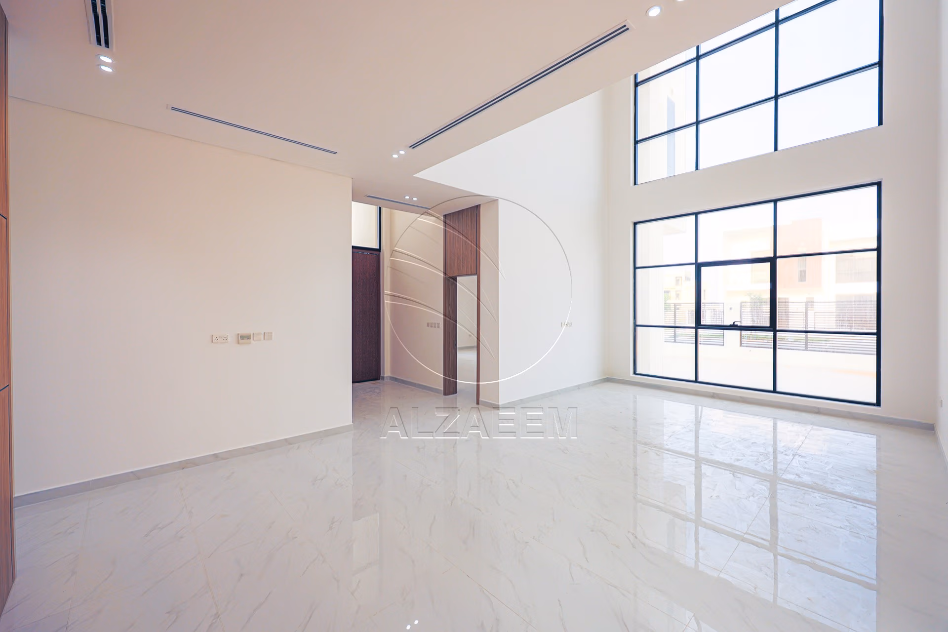 Corner | High Quality Finishing| High Ceiling