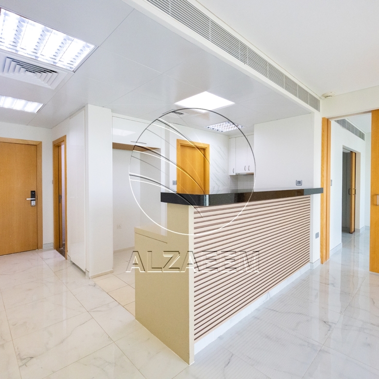Vacant | Fully renovated unit | Sea View