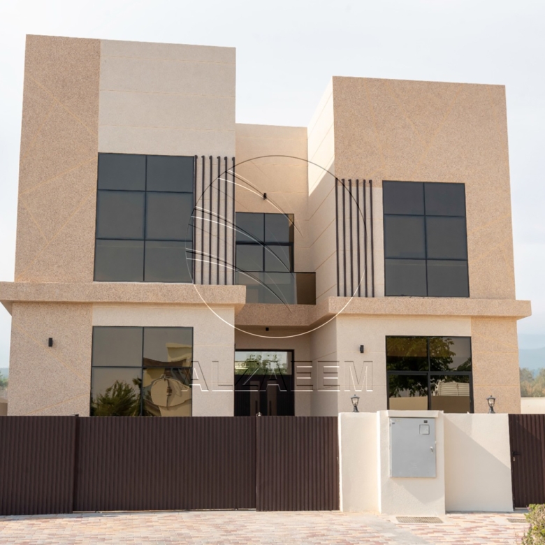 √Brand New Single Row Modern Villa! Spacious Plot√