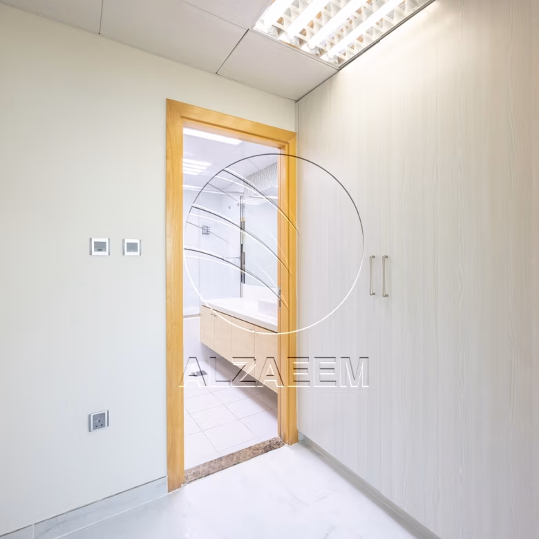 Vacant | Fully renovated unit | Sea View