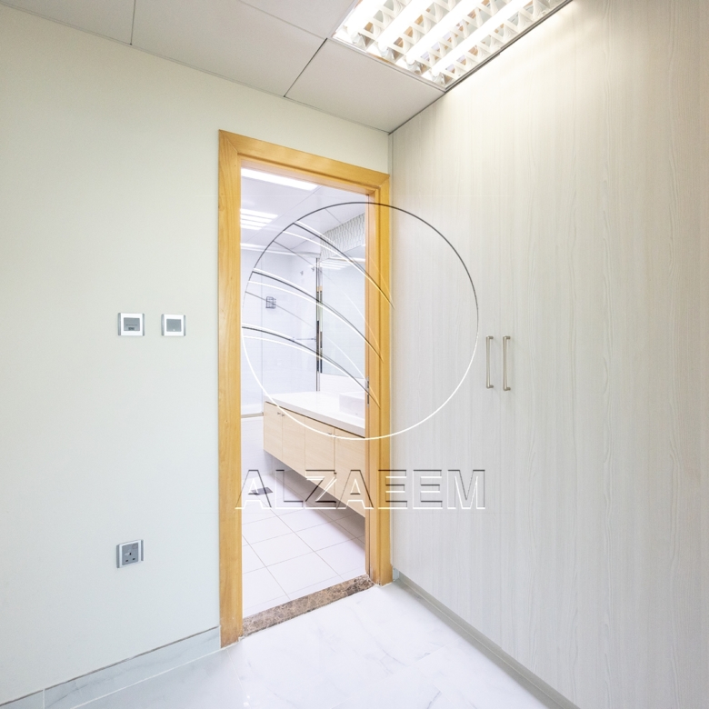 Vacant | Fully renovated unit | Sea View