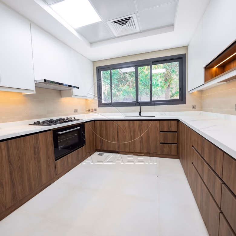 √Corner Unit | 5BR Villa with Pod | 2 Majlis√