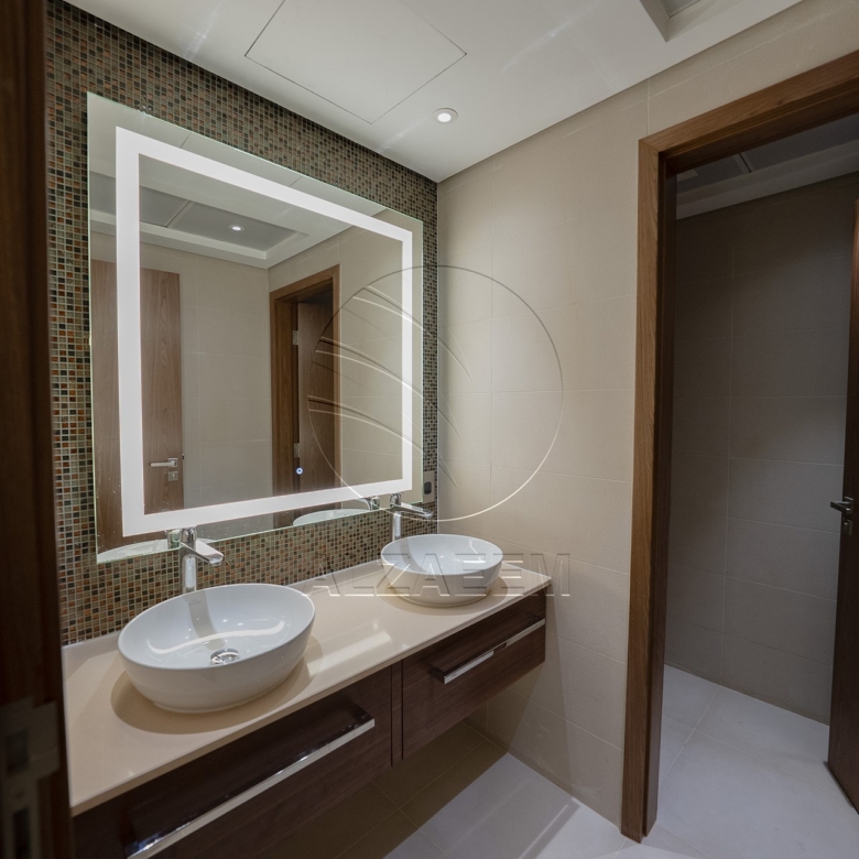 √Corner Unit | 5BR Villa with Pod | 2 Majlis√