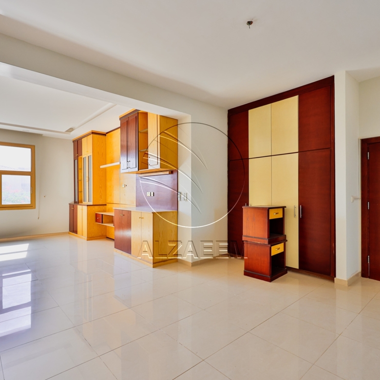 Vacant | Private Pool | For Investment or End Use