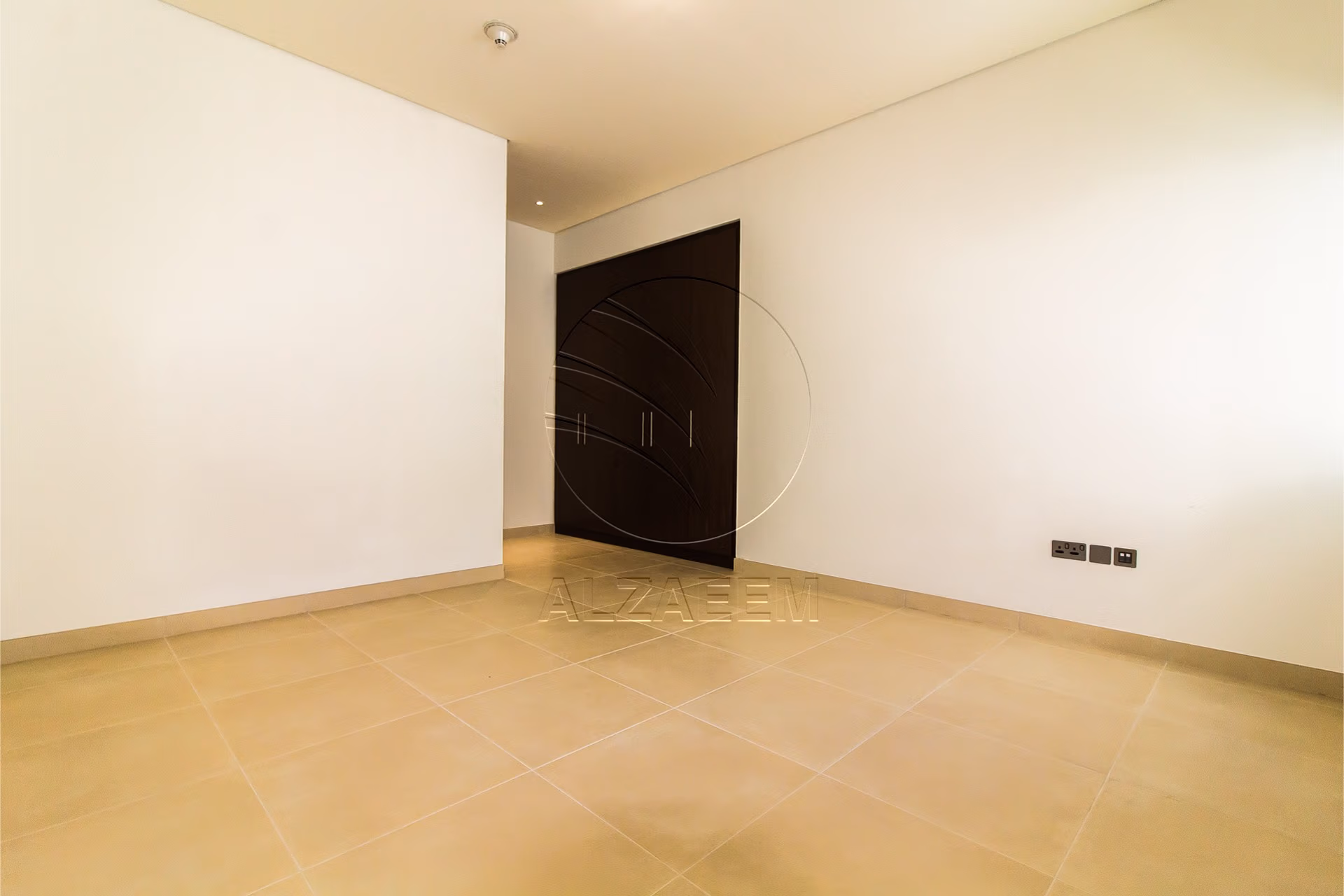 VACANT! 5BR+Maid | Mid Unit-Double Row