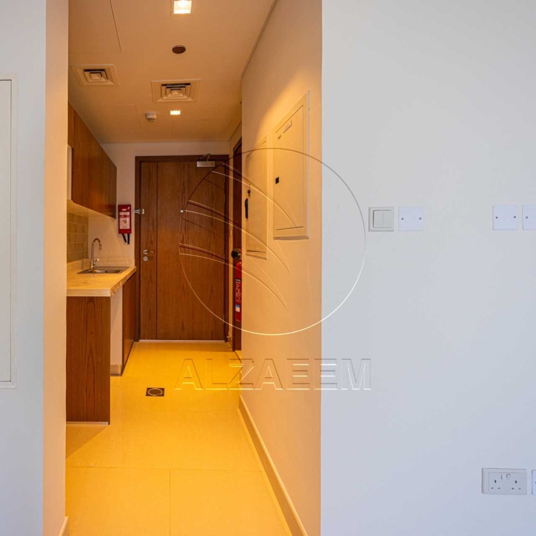 √Just Listed | Rented Studio with Community Views√