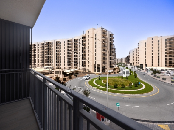 √ VACANT | Partial Canal View | Flexi Payments √