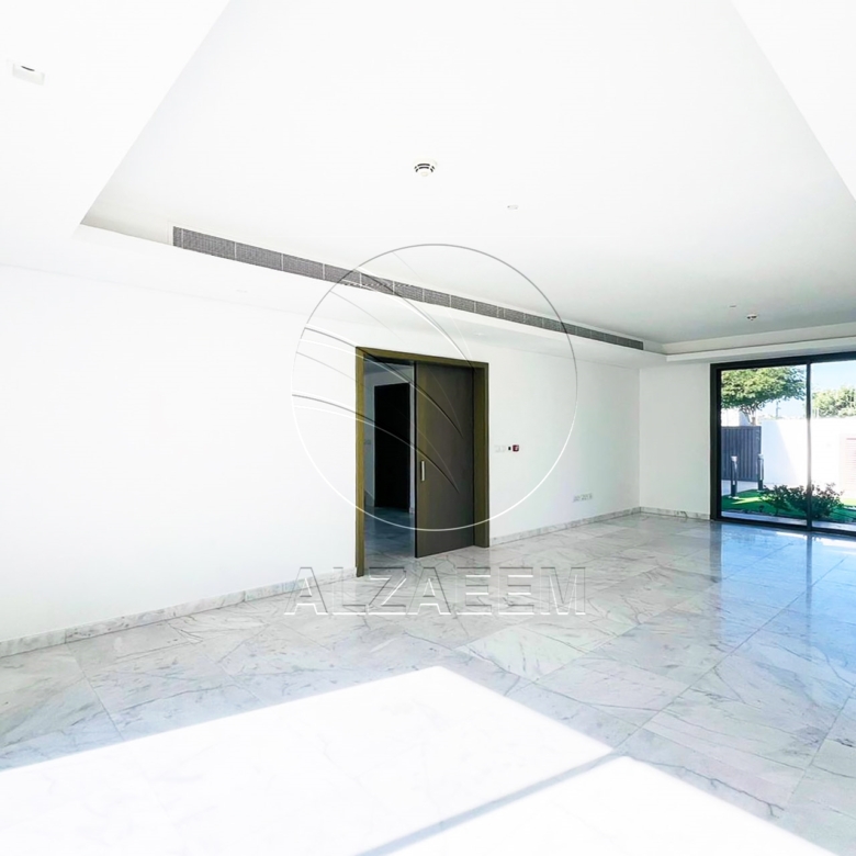Corner | Single Row | Type 4F | Pool + Golf view