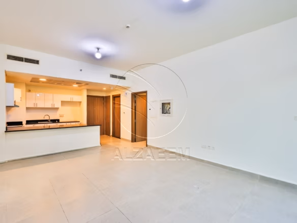 √Pool /Community View | High Floor | Rent Refund√
