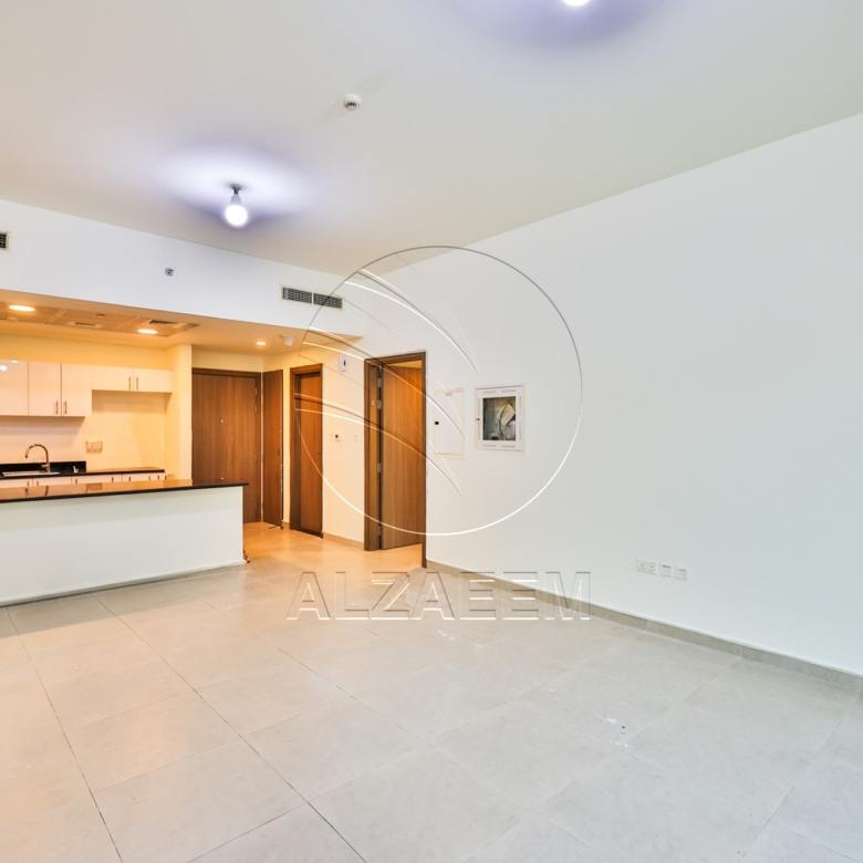 √Pool /Community View | High Floor | Rent Refund√