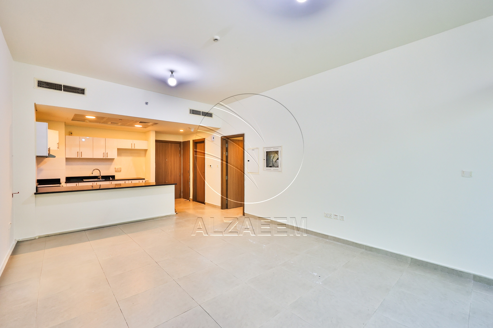 √Pool /Community View | High Floor | Rent Refund√