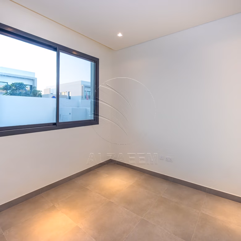 √Stand Alone Villa Facing the Park + Golf Course√