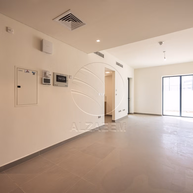 VACANT 3BR TH | Prime Location | NEW Family Home!