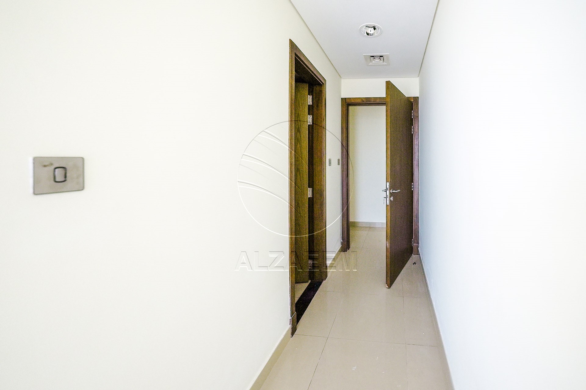 TOP FLOOR | Full Sea View | Move-in Ready