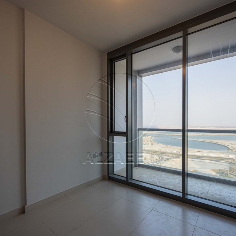 √ VACANT | Partial Sea View | Spacious Layout √