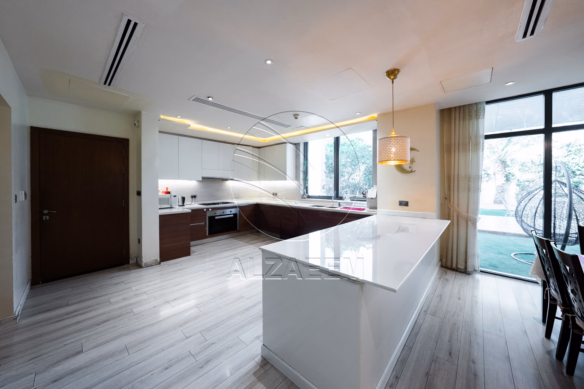 VIP | Upgraded Villa | Corner Single Row | Jacuzzi