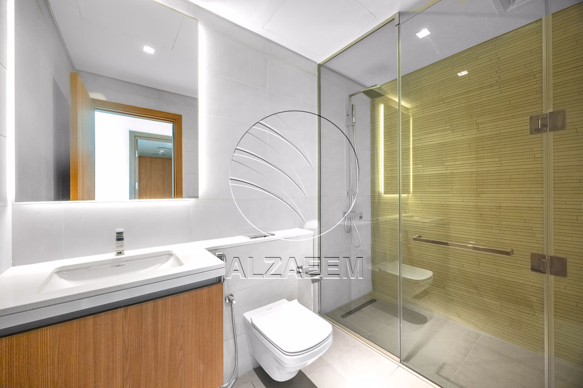 √Corner Unit | Double Row | Move-in Ready√