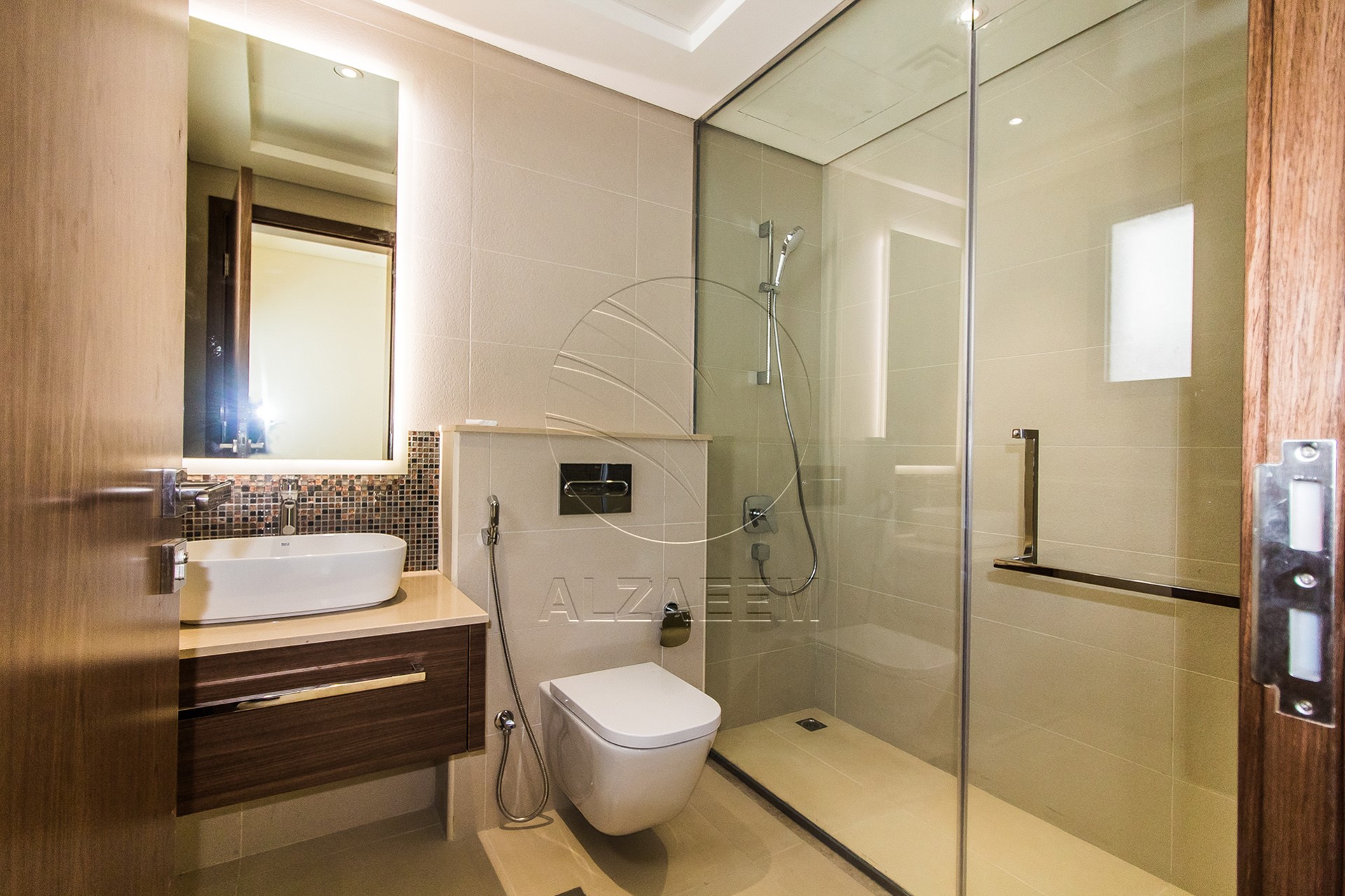 VACANT! 5BR+Maid | Mid Unit-Double Row