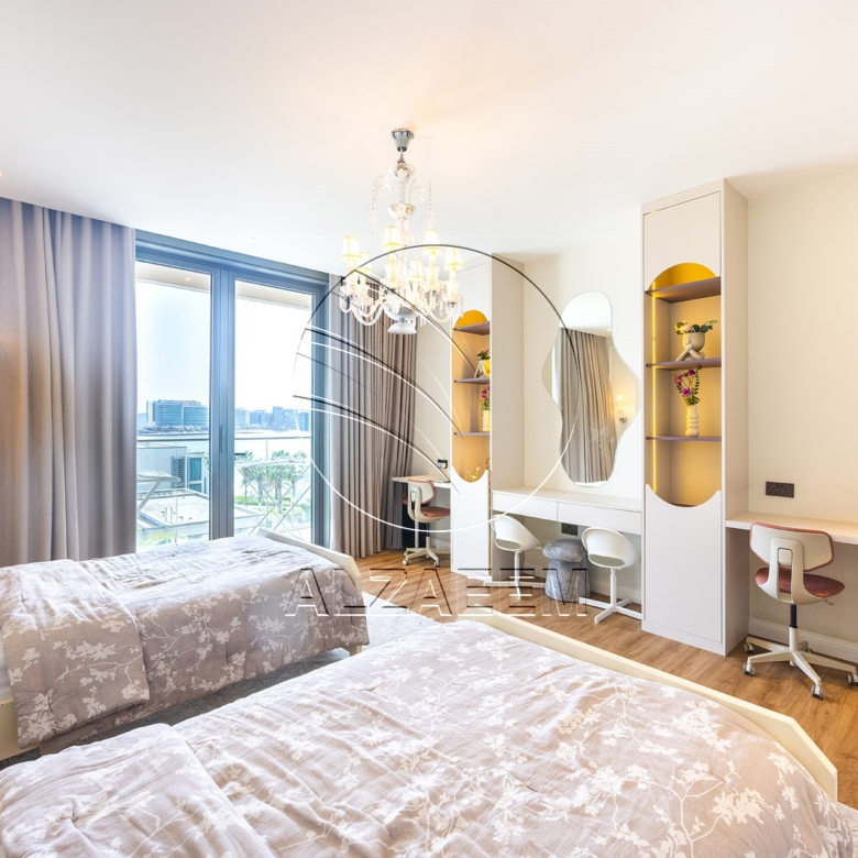 VACANT! 4BR Penthouse | Luxury Living