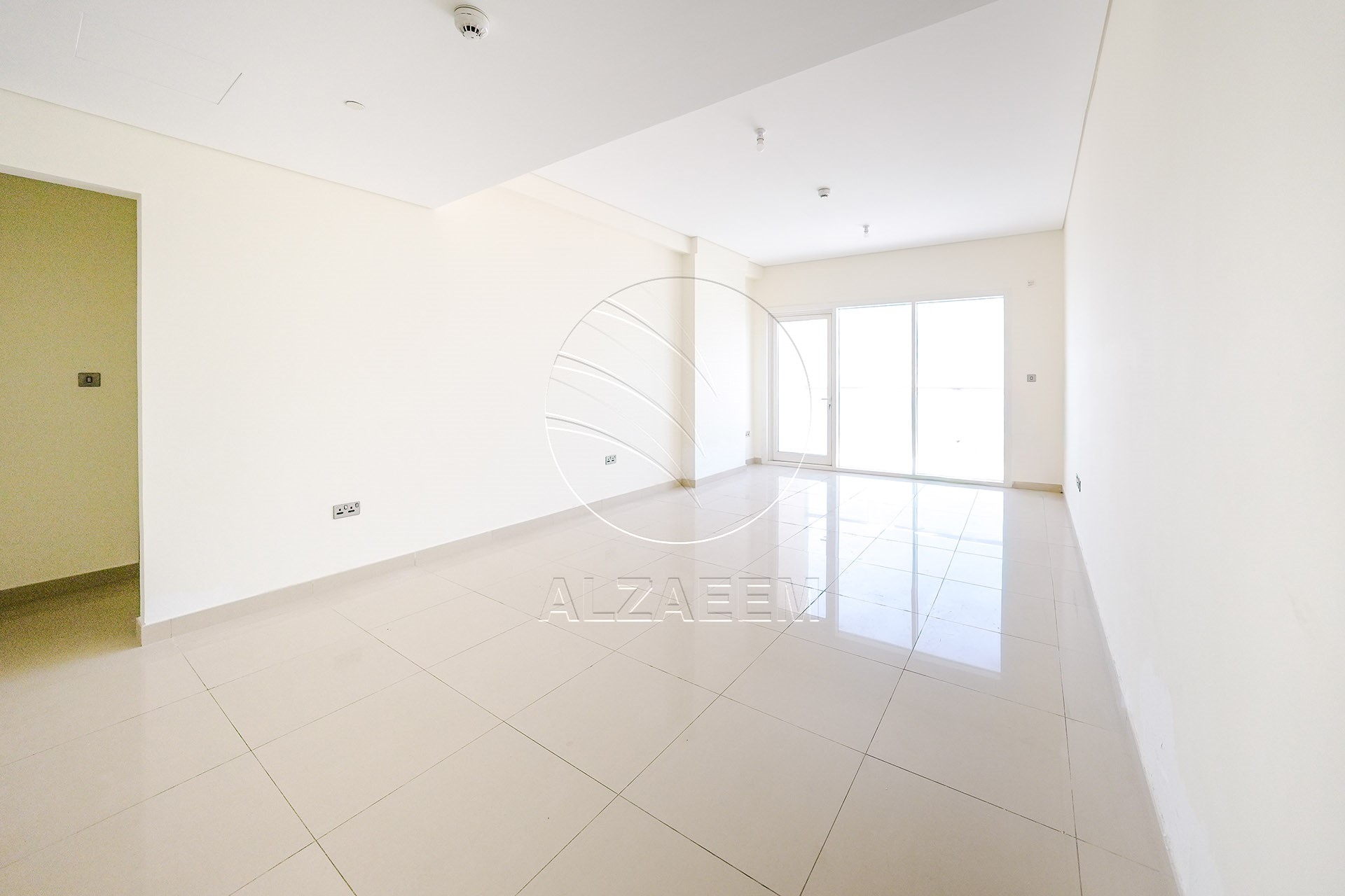 TOP FLOOR | Full Sea View | Move-in Ready