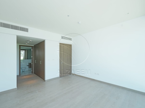 Full Golf Course 4F | Single Row | Move-in Ready