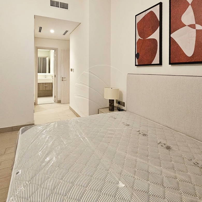 FURNISHED! High Floor | 2+M | Partial Golf View