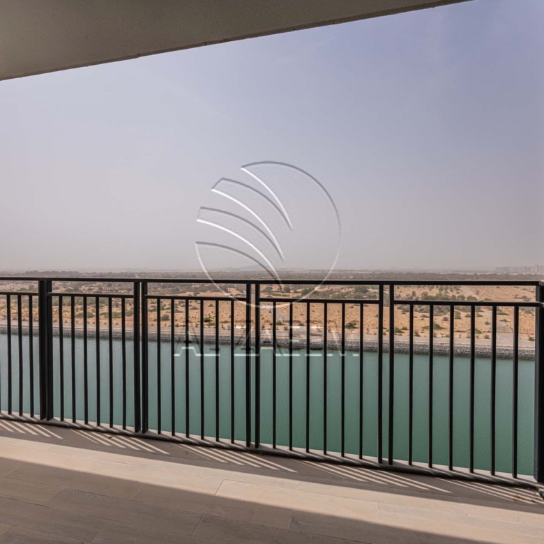 √Full Canal View | Waterfront Living | Top Floor√