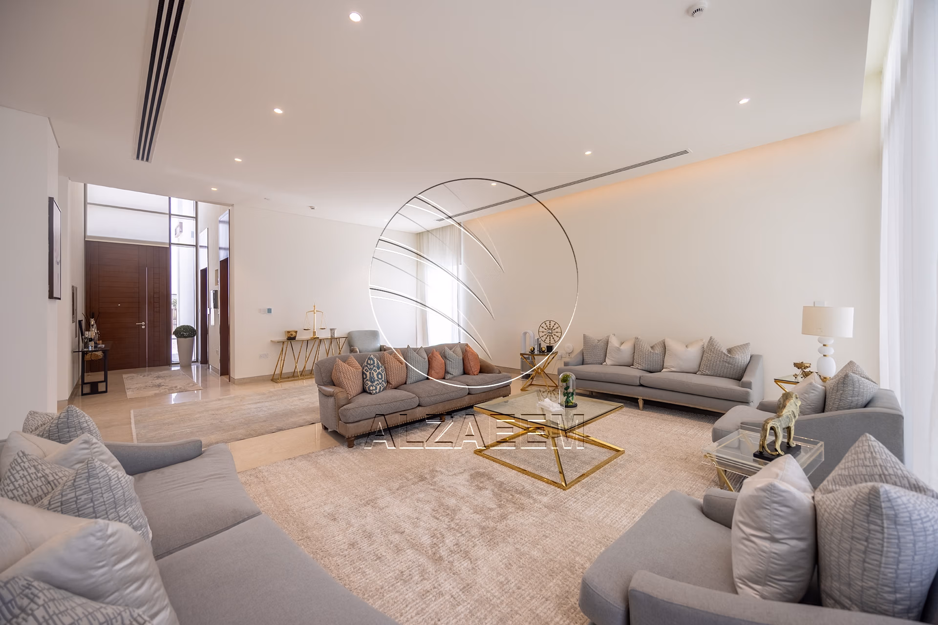 CORNER 5BR Villa with Pool | Landscaped Garden