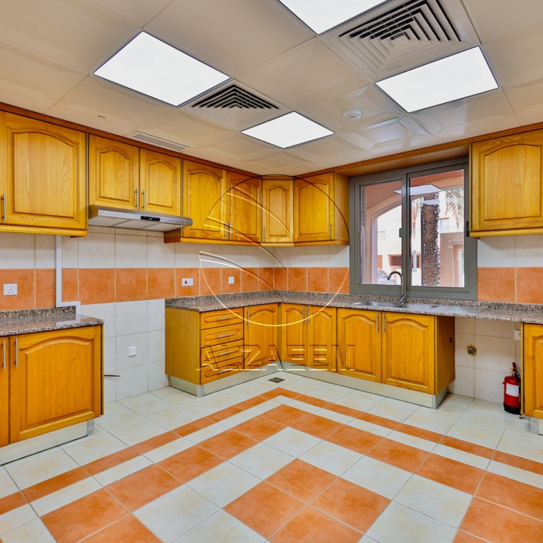 √Prime Location | UPCOMING | Private Garden√