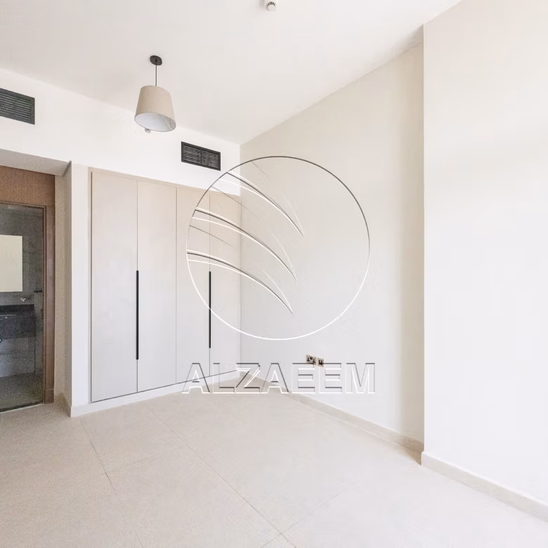 √ Move in Ready | Corner Layout | Prime Location √