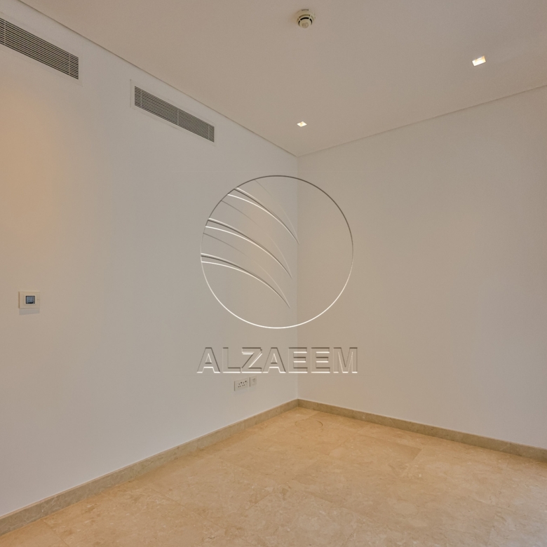 Golf Course View Villa + 1047Sqm Landscaped Plot