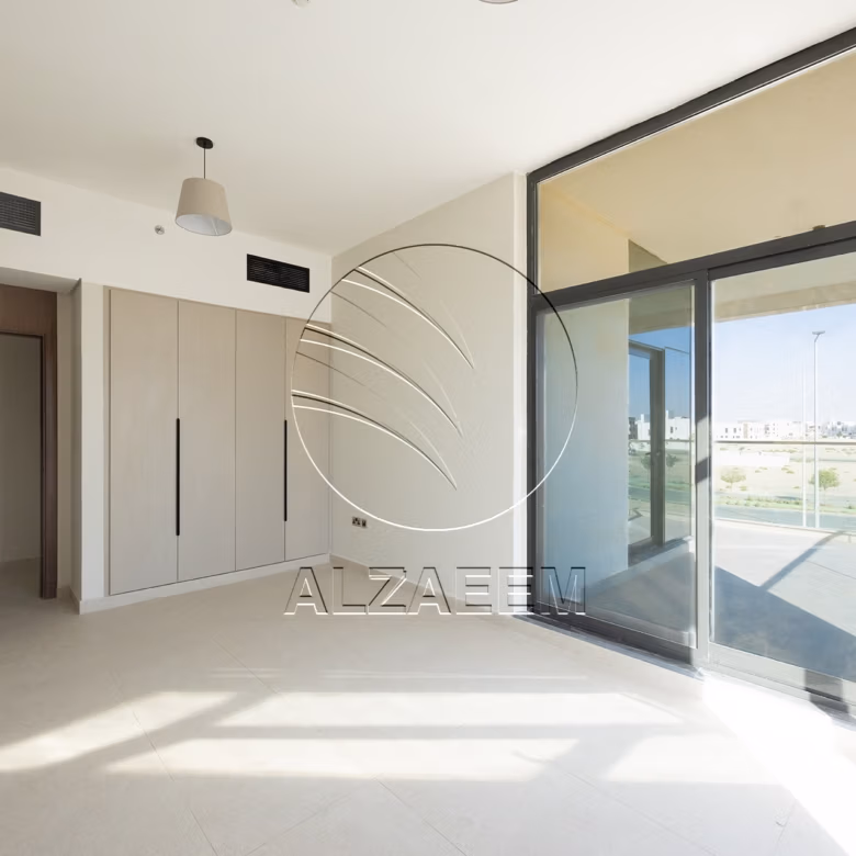 √ Move in Ready | Corner Layout | Prime Location √