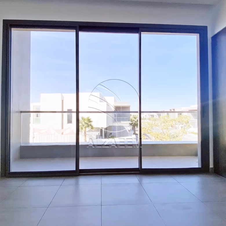 √ HOT DEAL! Type 2M | Move-in Ready | Single Row √