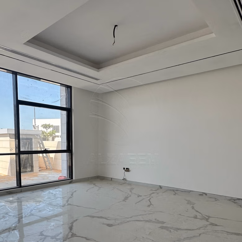 √ Single Row | Biggest Plot | 5BR+Lift+Pool √