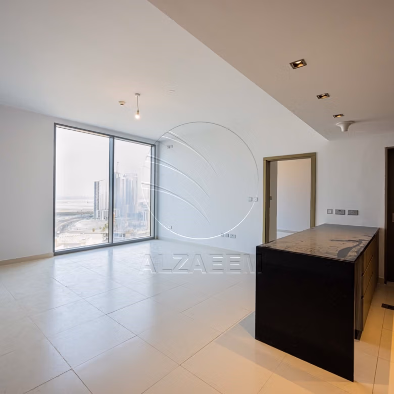 √ VACANT | Partial Sea View | Spacious Layout √