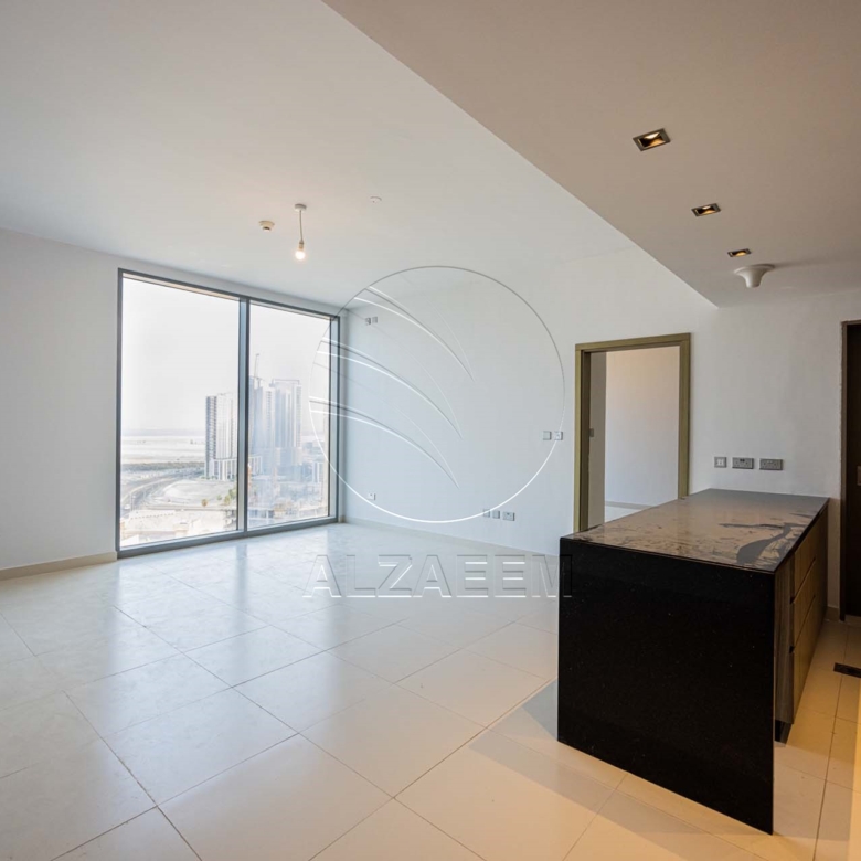 √ VACANT | Partial Sea View | Spacious Layout √