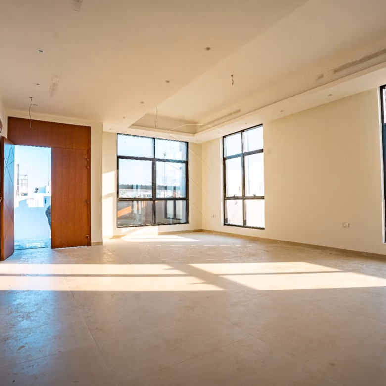 √Single Row l Landscaped l 2Y Maintenance free√
