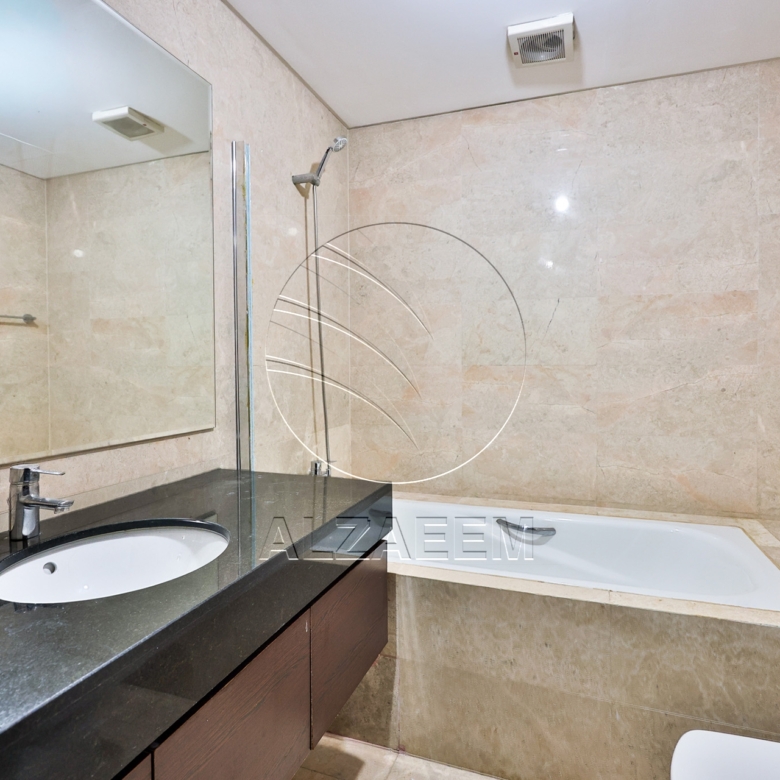 Spacious Layout | Partial Sea View | Move-in Ready