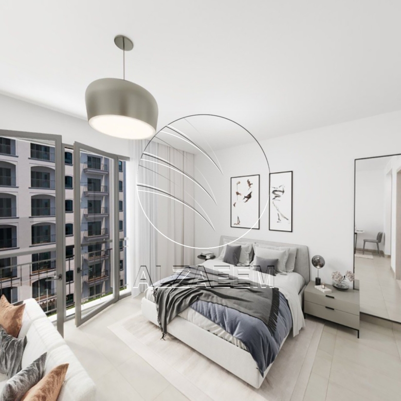 Studio mid floor + Partial Golf View and Community