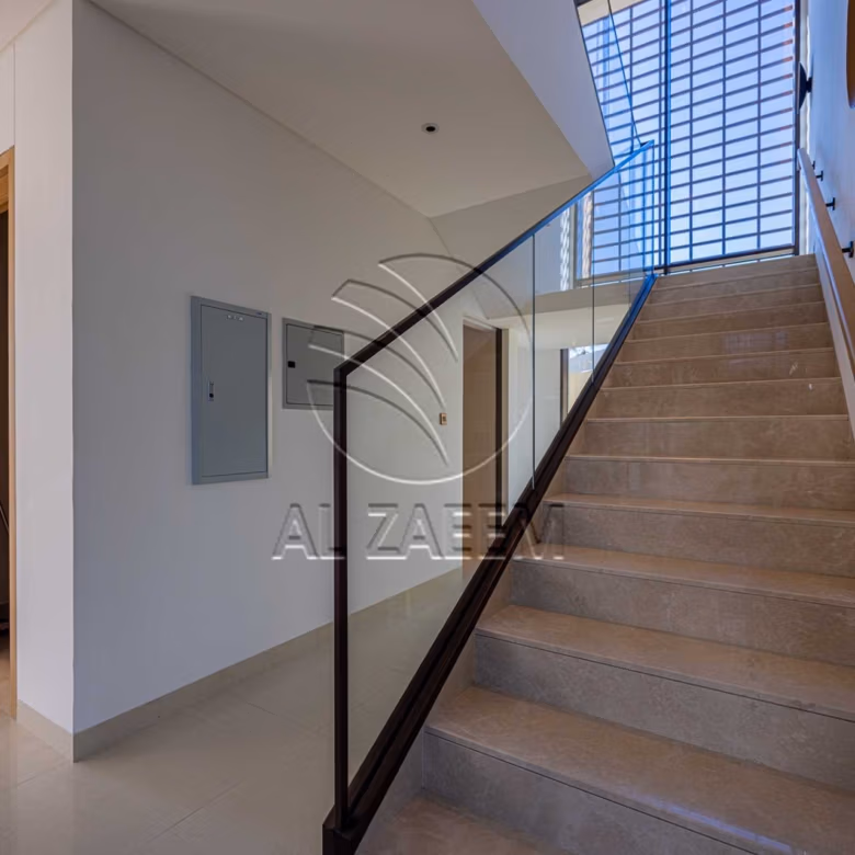 √HOT! Premium Location | High Ceiling | AL GHAF√