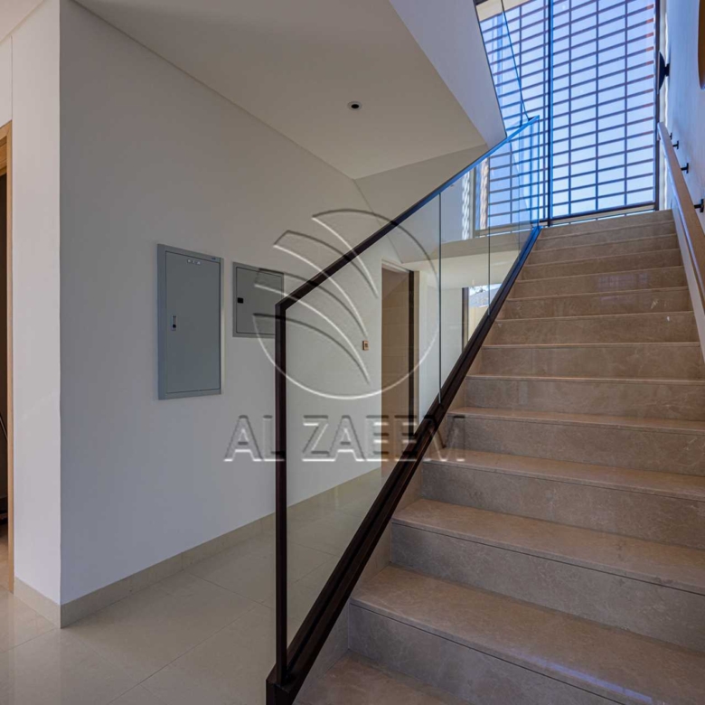 √HOT! Premium Location | High Ceiling | AL GHAF√