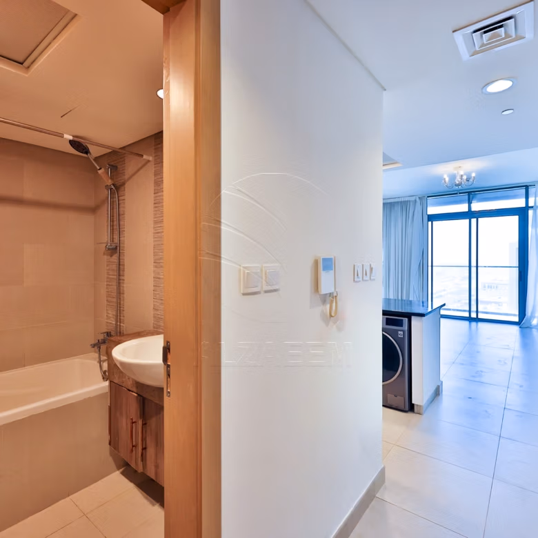 High Floor | White Goods Available | Move-in Ready