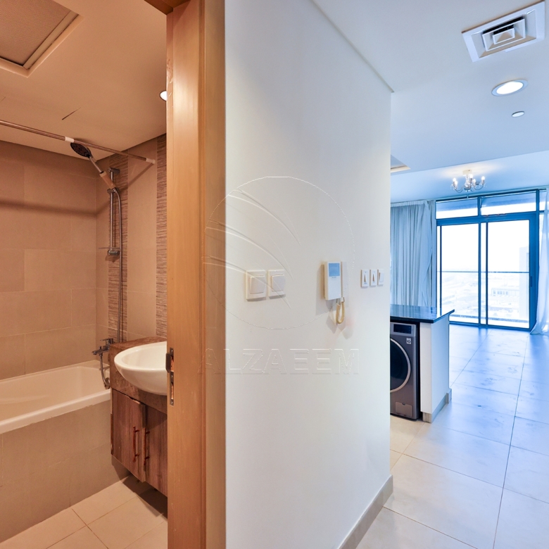 High Floor | White Goods Available | Move-in Ready