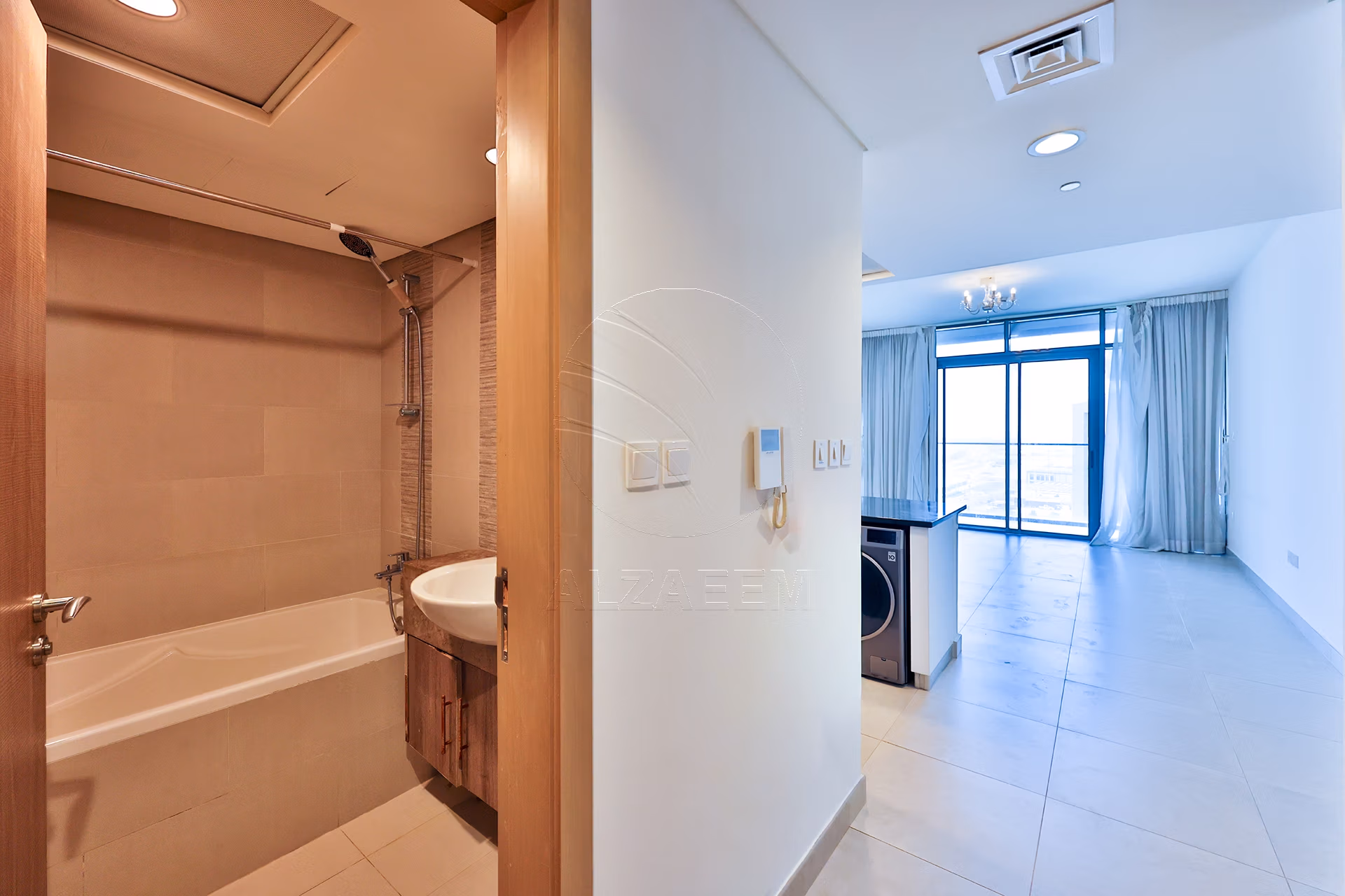 High Floor | White Goods Available | Move-in Ready