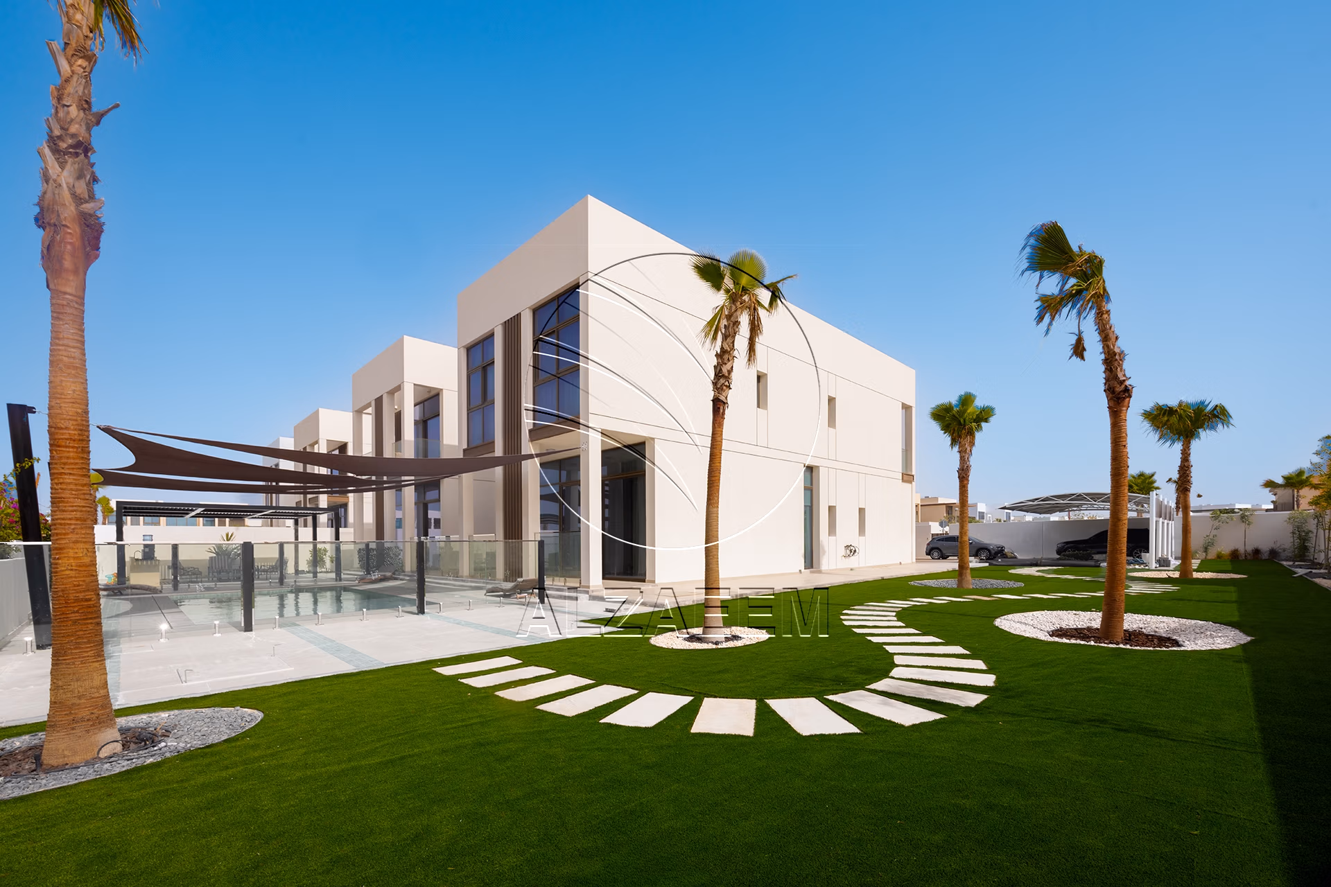 CORNER 5BR Villa with Pool | Landscaped Garden