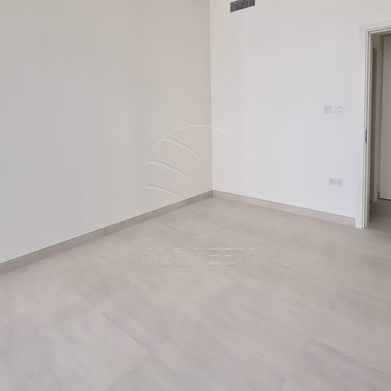 Waterfront Views | High Level and Vacant Unit
