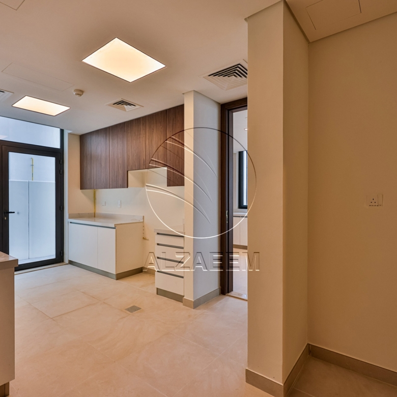 √ 4BR+Maid Single Row Villa | Prime Location √