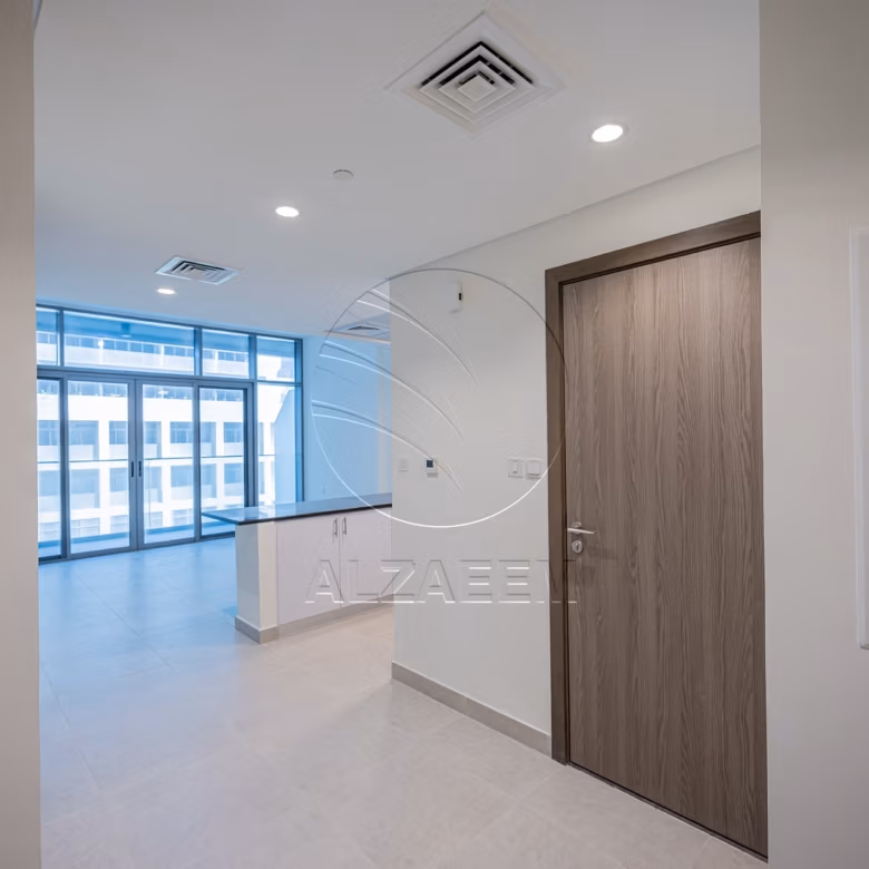 √VACANT NOW | Furnished | Mid Level√